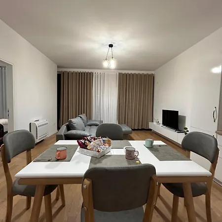 Kristal Apartament2 Tirana